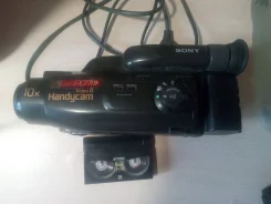 Sony CCD-FX270E ����