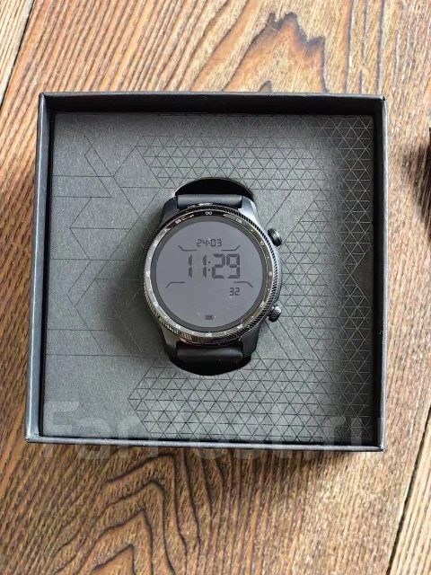 TicWatch Pro 3 Ultra. GPS, NFC, IP68 ����