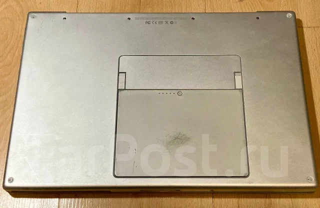 Apple MacBook Pro 17. 17", 2,4����, ��� 4 ��, ���� 500���, WiFi: 1, Bluetooth: 1, ����������� �� 3��. ����