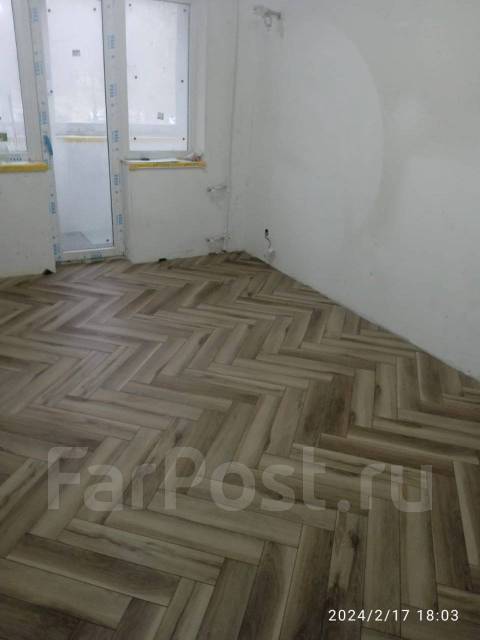 Укладка ПВХ плитки линолеума, ламината. Недорого в Уссурийске