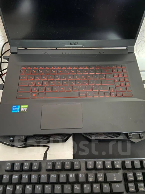 MSI Katana GF76. 17.3", ��� 16 ��, ���� 500���, WiFi: 1, Bluetooth: 1 ����