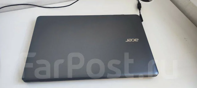 Acer Aspire E1-572G. 15.6", 2,3����, ��� 16 ��, ���� 750���, WiFi: 1, Bluetooth: 1, ����������� �� 2��. ����