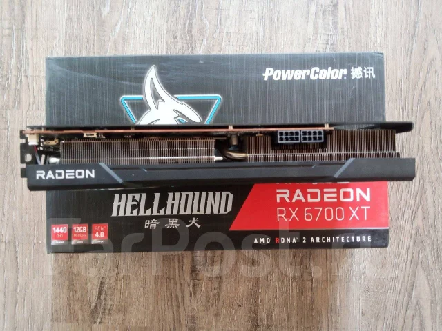 Radeon RX 6700 XT ����