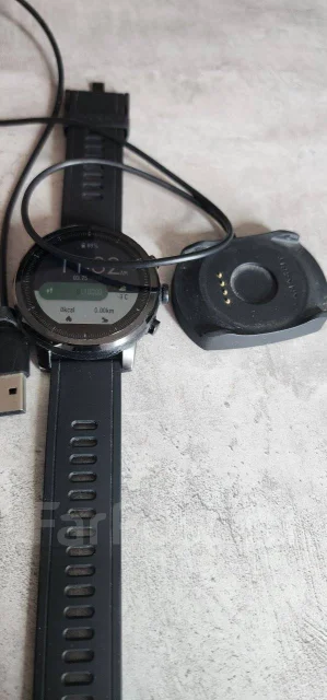 Amazfit Stratos. GPS, IP67 ����