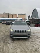Jeep Cherokee ����
