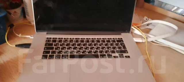 Apple MacBook Pro 15. 15", 2����, ��� 8 ��, ���� 250���, WiFi: 1, Bluetooth: 1, ����������� �� 5��. ����