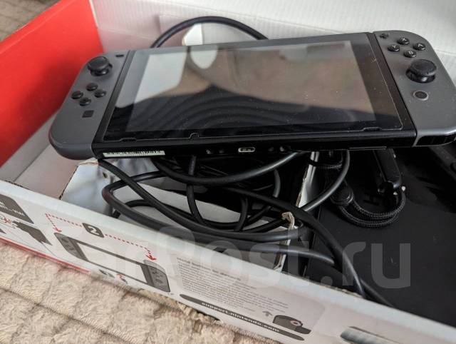 Nintendo switch rev 2, б/у, в наличии. Цена: 20 000₽ во Владивостоке