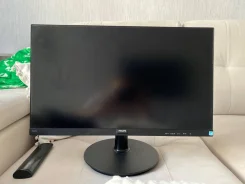 Philips. 21.5" ����