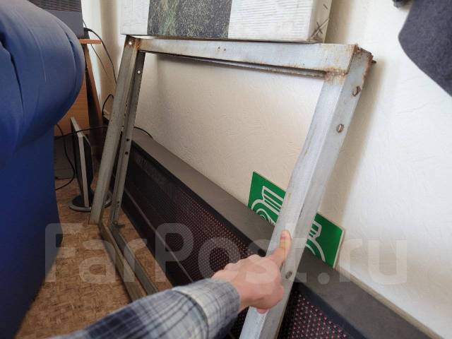 Рекламную световую вывеску на балкон на железном каркасе, б/у, в ...