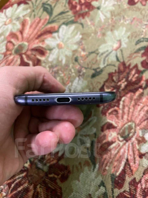 Xiaomi Mi9 Lite. �/�, 128 ��, ������, 4G LTE, Dual-SIM, NFC ����