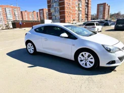Opel Astra GTC ����