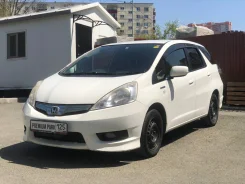Honda Fit Shuttle. ��� �������� ����