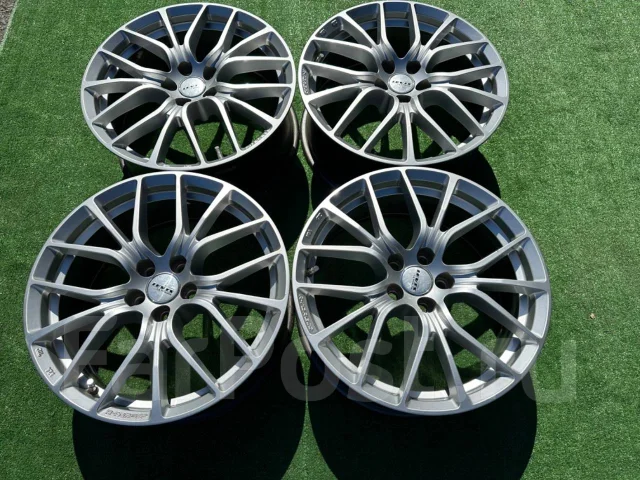 Abe Shokai La Strada Levis. 7.0x17", 5x100, ET40 ����