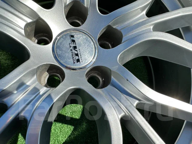 Abe Shokai La Strada Levis. 7.0x17", 5x100, ET40 ����