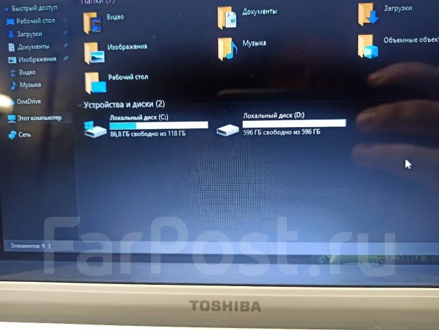 Toshiba Satellite. 13.3", 2,3����, ��� 8 ��, ���� 760���, WiFi: 1, Bluetooth: 1, ����������� �� 2��. ����