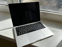 Apple MacBook Pro 13 2019 Mid. 13", 1,4����, ��� 8 ��, ���� 128���, WiFi: 1, Bluetooth: 1 ����
