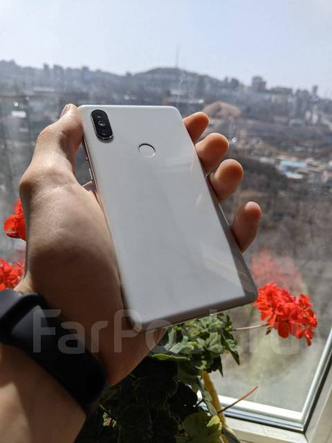 Xiaomi Mi Mix 2s, 6/128 Гб, 5.99