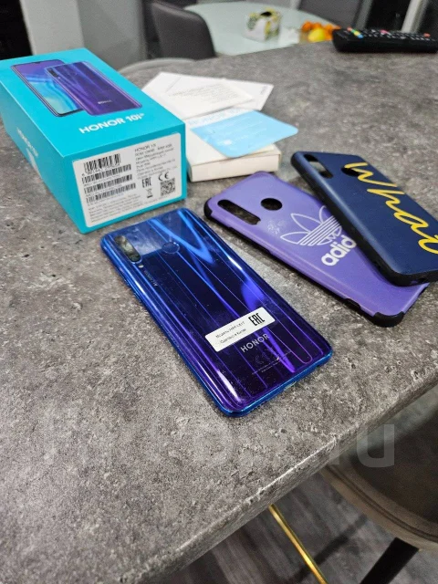 Honor 10i. �/�, 128 ��, �����, 4G LTE ����
