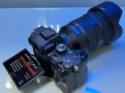 Sony Alpha ILCE-7 III ����