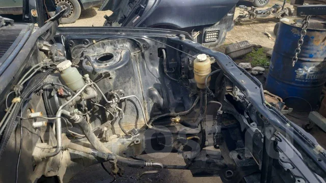 Mitsubishi Pajero iO. H76W ����