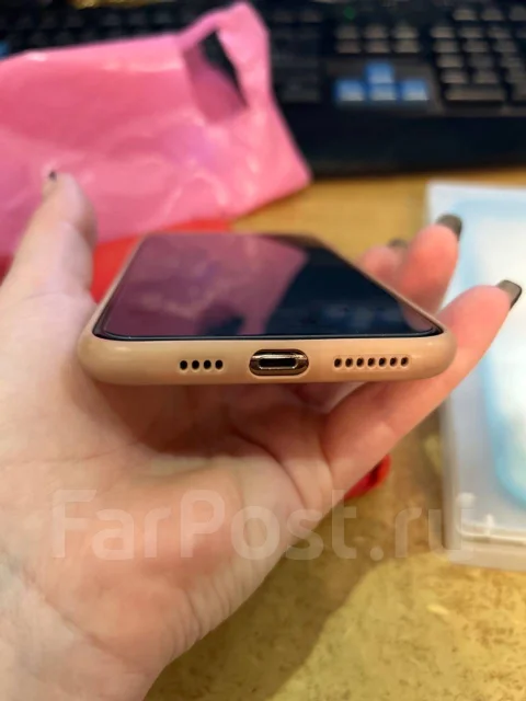 Apple iPhone 11 Pro Max. �/�, 256 ��, �������, 3G, 4G LTE, NFC ����