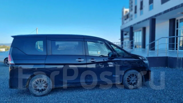Nissan Serena. �������, ��������, 2.0 (170��.�.), ������, 180 000����. �� ����