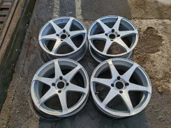 Hokuto Racing. 7.0x17", 4x114.3, ET40 ����