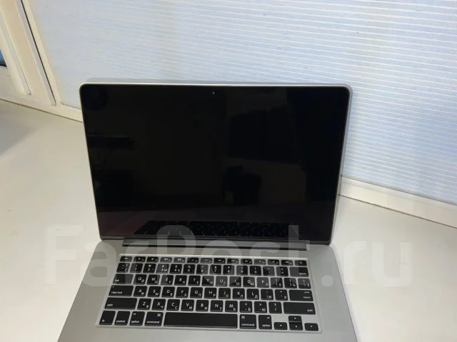 Apple MacBook Pro 15 2015 Mid. 15.5", 2,2����, ��� 16 ��, ���� 256���, WiFi: 1, Bluetooth: 1, ����������� �� 10��. ����