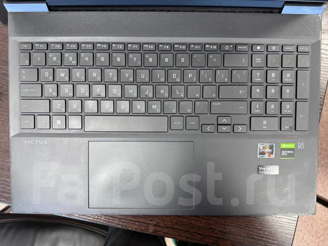 HP Victus 15. 15.6", 3,3����, ��� 16 ��, ���� 512���, WiFi: 1, Bluetooth: 1, ����������� �� 12��. ����