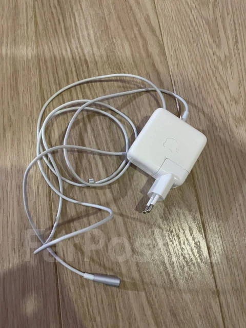 Apple MacBook Air 13 2011 Mid. 13", 1,8����, ��� 4 ��, ���� 256���, WiFi: 1, Bluetooth: 1 ����