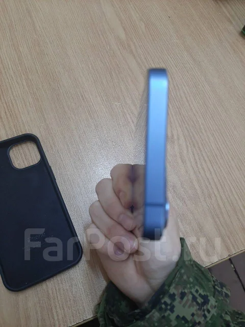 Apple iPhone 13. �/�, 256 ��, �����, 3G, 4G LTE, Dual-SIM, NFC ����