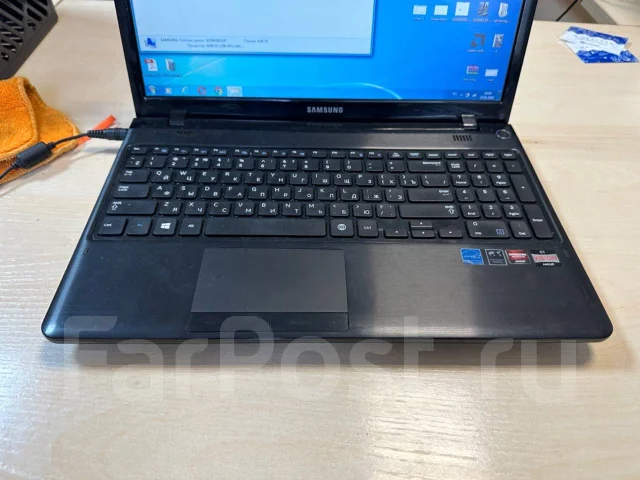 Samsung 355E5C. 16.4", 1,4����, ��� 4 ��, ����������� �� 2��. ����