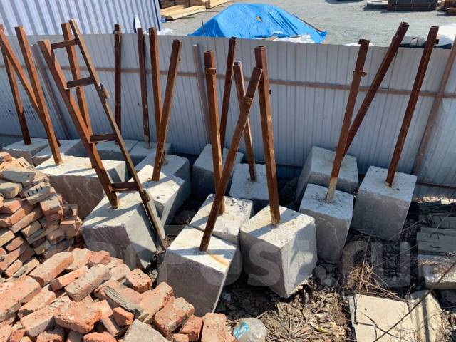 Столбики под забор, опоры жб, в наличии. Цена: 3 700₽ во Владивостоке