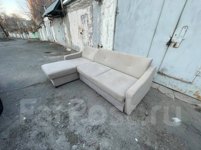 Продам угловой диван-кровать! Доставка, выкатной, ткань, поролон, ящик ...
