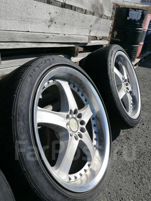 RAYS Volk Racing VR AV3. 9.5x18", 5x114.3, ET30 ����
