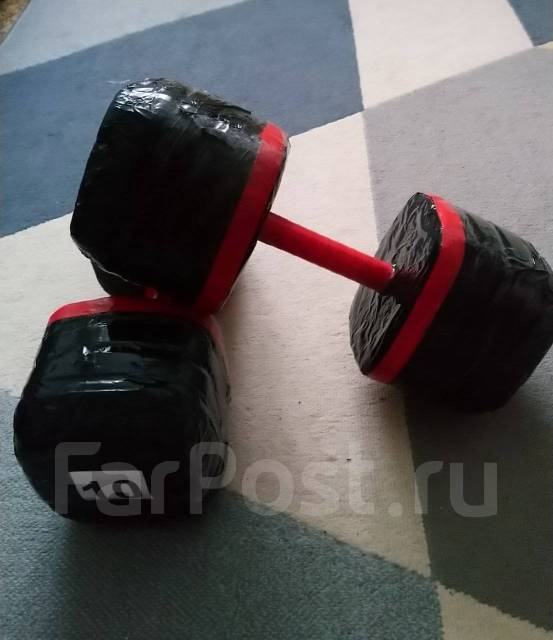 Гантели (пара) 10кг, б/у, в наличии. Цена: 999₽ во Владивостоке