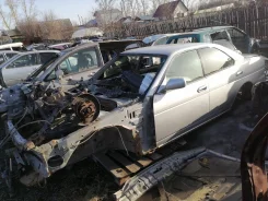 Nissan Laurel. HC35, RB20DE ����