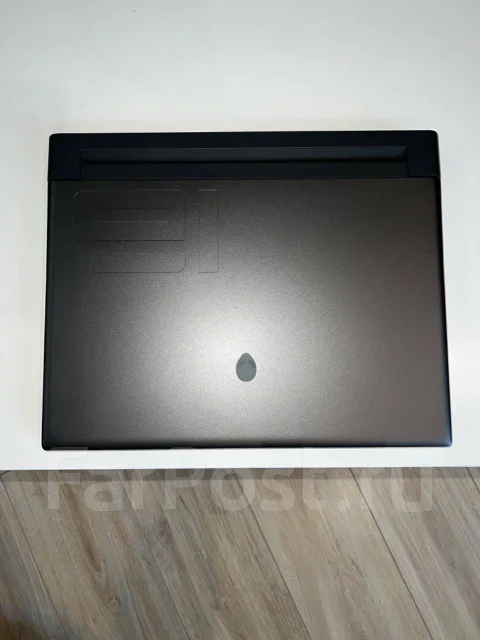 Dell Alienware. 16", 5,4����, ��� 16 ��, ���� 1 024���, WiFi: 1, Bluetooth: 1, ����������� �� 6��. ����