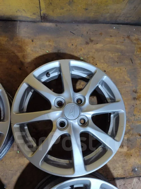 Daihatsu. 4.5x14", 4x100, ET45, �� 54,1���. ����