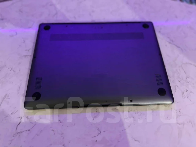 Huawei MateBook 13. 13", 60����, ��� 16 ��, ���� 512���, WiFi: 1, Bluetooth: 1, ����������� �� 4��. ����