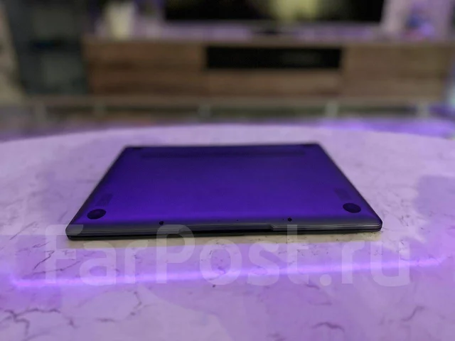 Huawei MateBook 13. 13", 60����, ��� 16 ��, ���� 512���, WiFi: 1, Bluetooth: 1, ����������� �� 4��. ����