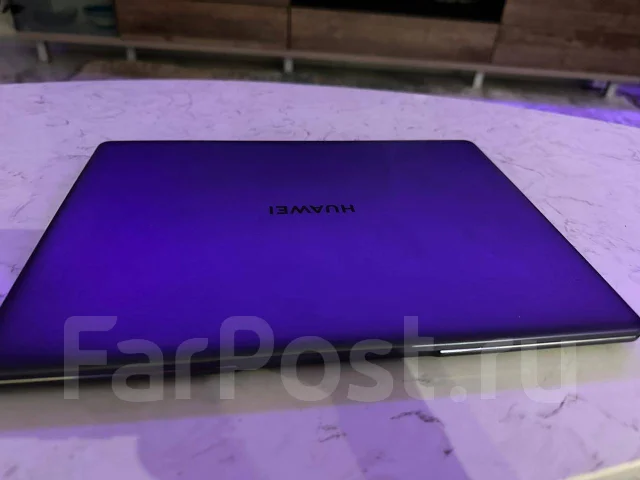 Huawei MateBook 13. 13", 60����, ��� 16 ��, ���� 512���, WiFi: 1, Bluetooth: 1, ����������� �� 4��. ����