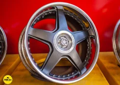 Racing Hart. 8.5/9.5x18", 5x114.3, ET35/35, �� 73,1���. ����