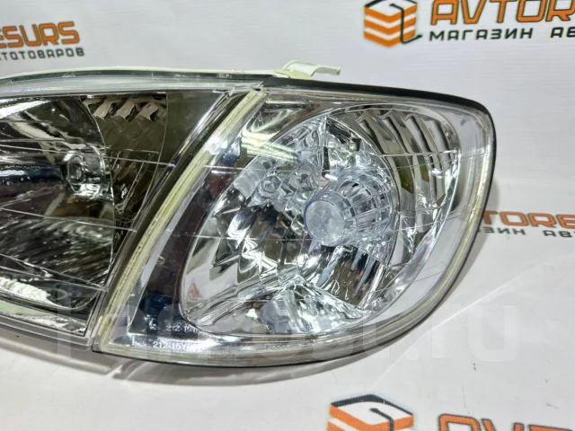 ���� Toyota Corolla Spacio (110) 97-01�. � ������������ L+R ����� HLL