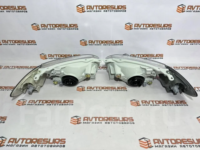 ���� Toyota Corolla Spacio (110) 97-01�. � ������������ L+R ����� HLL