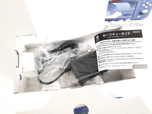Nintendo Switch Lite ����