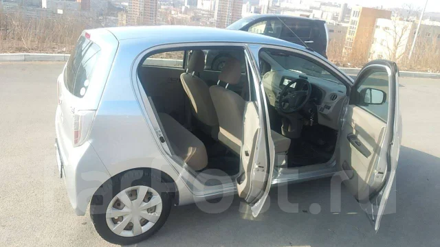 Daihatsu Mira e:S. LA300S1168593 ����