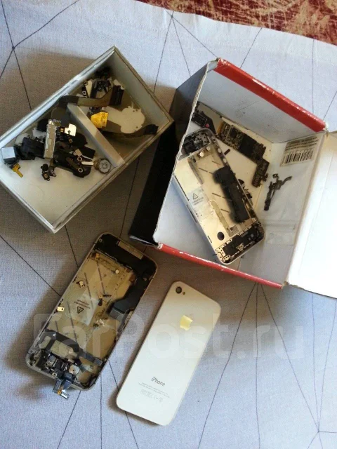 Apple iPhone 4s. �/� ����
