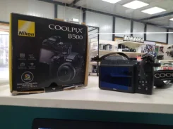 Nikon Coolpix B500 ����