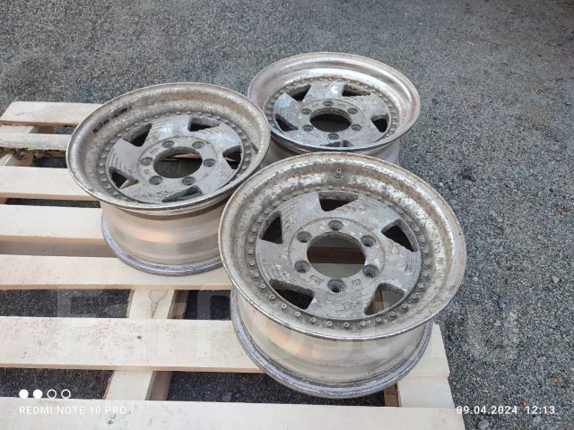 Avangrade. 13.0x15", 6x139.7 ����
